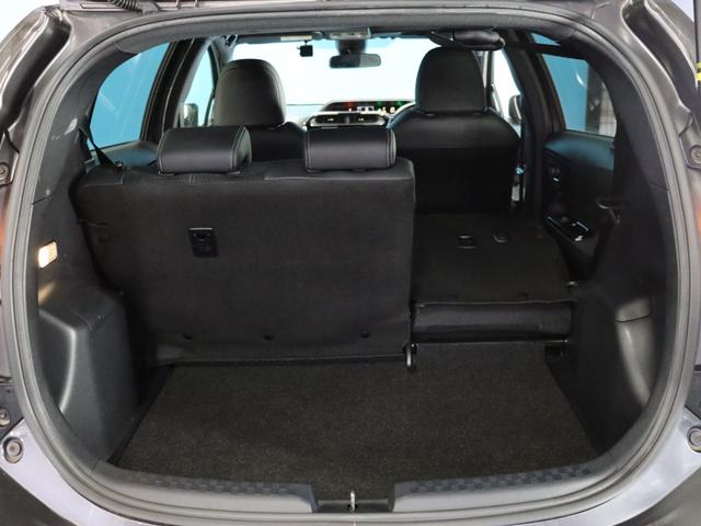 アクア G GRスポーツ・17インチパッケージ 禁煙車/ハーフレザーシート/17インチAW/トヨタセーフティセンス/純正ナビ/フルセグTV/バックカメラ/ETC/Bluetooth/ETC/衝突軽減ブレーキ/クルーズコントロール/LEDヘッドライト(42枚目)