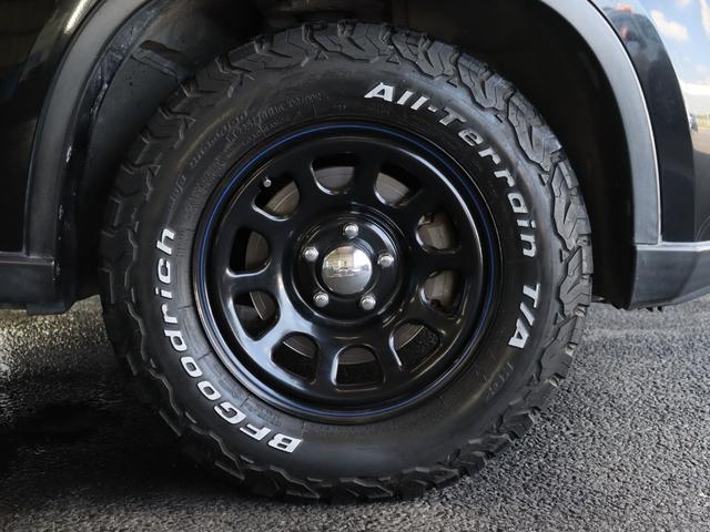 エクストレイル 20Xt ハイパールーフレール/デイトナ風16インチホイール&BFGOODRICHホワイトレターマッドタイヤ/サンルーフ/禁煙/社外マフラー/純正メモリーナビ/Bluetooth/フルセグ/Bカメラ/ETC(23枚目)