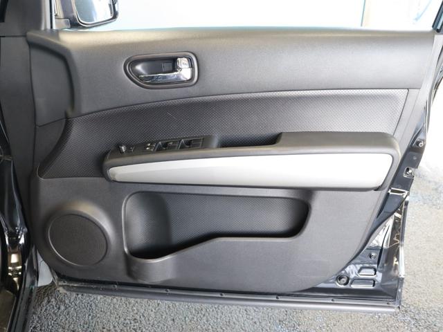 エクストレイル 20Xt ハイパールーフレール/デイトナ風16インチホイール&BFGOODRICHホワイトレターマッドタイヤ/サンルーフ/禁煙/社外マフラー/純正メモリーナビ/Bluetooth/フルセグ/Bカメラ/ETC(52枚目)