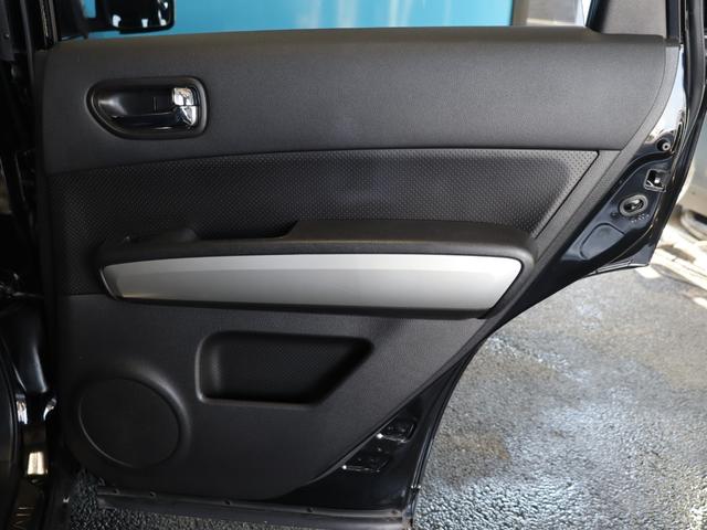 エクストレイル 20Xt ハイパールーフレール/デイトナ風16インチホイール&BFGOODRICHホワイトレターマッドタイヤ/サンルーフ/禁煙/社外マフラー/純正メモリーナビ/Bluetooth/フルセグ/Bカメラ/ETC(53枚目)