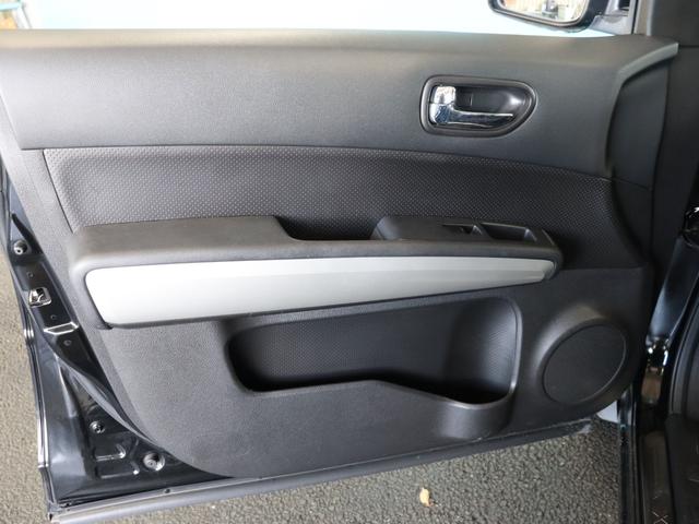 エクストレイル 20Xt ハイパールーフレール/デイトナ風16インチホイール&BFGOODRICHホワイトレターマッドタイヤ/サンルーフ/禁煙/社外マフラー/純正メモリーナビ/Bluetooth/フルセグ/Bカメラ/ETC(54枚目)