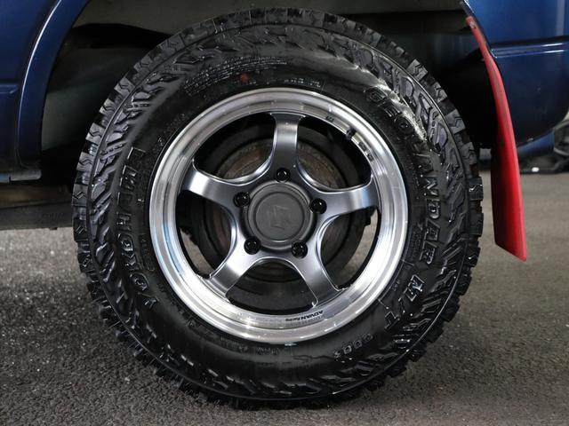 ジムニー XC 禁煙車/後期型/BLITZ車高調リフトアップ/ADVAN16AW/マフラーカッター/YOKOHAMAタイヤ/KENWOODオーディオ/INNOルーフレール/ETC/ターボ/フォグランプ/4WD/5MT(29枚目)