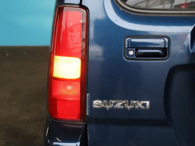 ジムニー XC 禁煙車/後期型/BLITZ車高調リフトアップ/ADVAN16AW/マフラーカッター/YOKOHAMAタイヤ/KENWOODオーディオ/INNOルーフレール/ETC/ターボ/フォグランプ/4WD/5MT(36枚目)