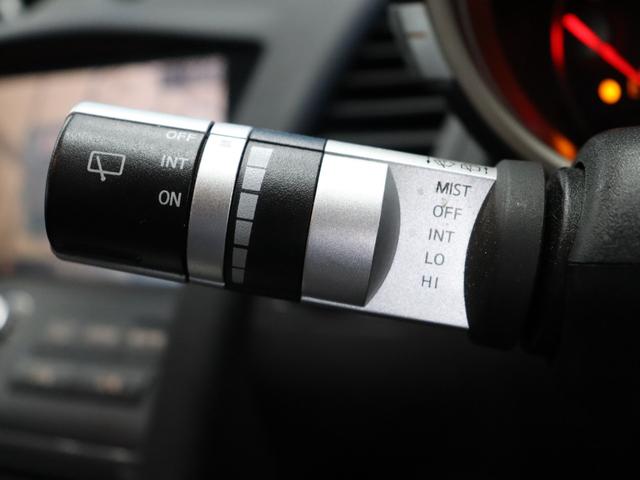 フェアレディZ バージョンニスモ N-Styleフルバケットシート/社外2本出しマフラー/NADIハンドル/3連メーター/ブレンボキャリパー/純正マルチナビ/キーレス/禁煙(49枚目)