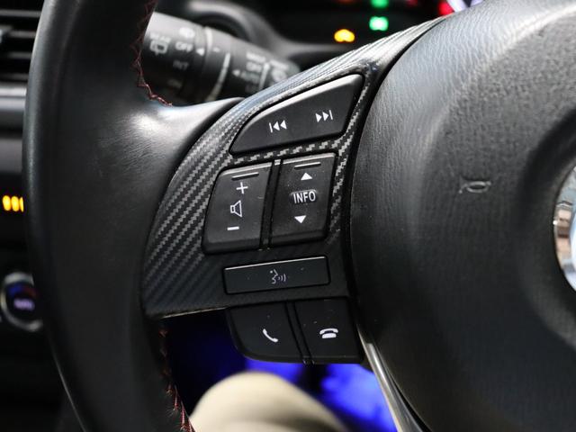 アクセラスポーツ XD 禁煙/マツダスピードエアロ/大型リアスポイラー/サンルーフ/BOSEサウンド/レーダークルーズ/衝突軽減ブレーキ/レーンキープ/社外AW/純正ナビ/フルセグ視聴/Bluetooth接続/シートヒーター(14枚目)