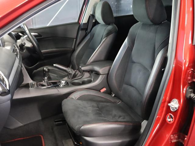 アクセラスポーツ XD 禁煙/マツダスピードエアロ/大型リアスポイラー/サンルーフ/BOSEサウンド/レーダークルーズ/衝突軽減ブレーキ/レーンキープ/社外AW/純正ナビ/フルセグ視聴/Bluetooth接続/シートヒーター(23枚目)