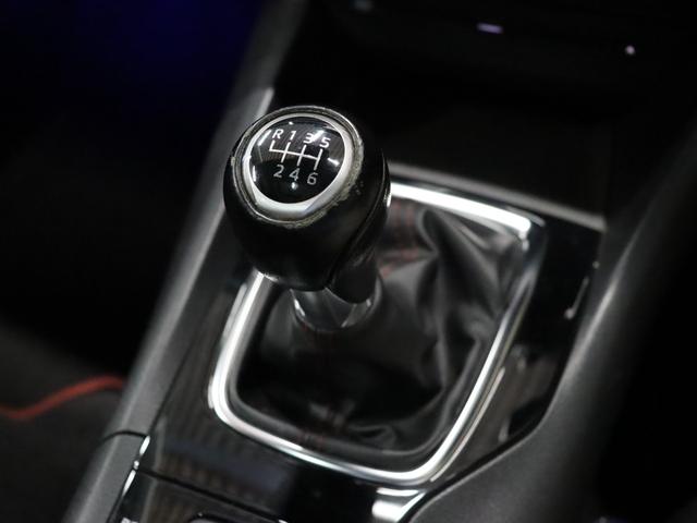 アクセラスポーツ XD 禁煙/マツダスピードエアロ/大型リアスポイラー/サンルーフ/BOSEサウンド/レーダークルーズ/衝突軽減ブレーキ/レーンキープ/社外AW/純正ナビ/フルセグ視聴/Bluetooth接続/シートヒーター(29枚目)