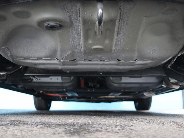 フィット e:HEVリュクス ブラウン革ハーフレザーシート/コンフォートビューパッケージ/置くだけ充電/純正8インチナビ/バックカメラ/Bluetooth接続/衝突軽減ブレーキ/アダプティブクルーズコントロール(17枚目)