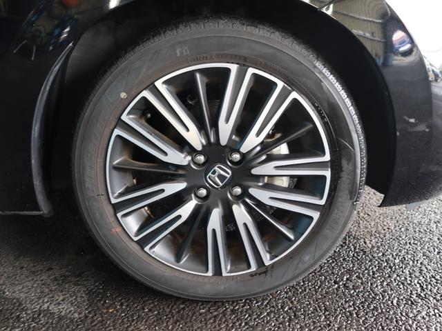 フィット e:HEVリュクス ブラウン革ハーフレザーシート/コンフォートビューパッケージ/置くだけ充電/純正8インチナビ/バックカメラ/Bluetooth接続/衝突軽減ブレーキ/アダプティブクルーズコントロール(25枚目)