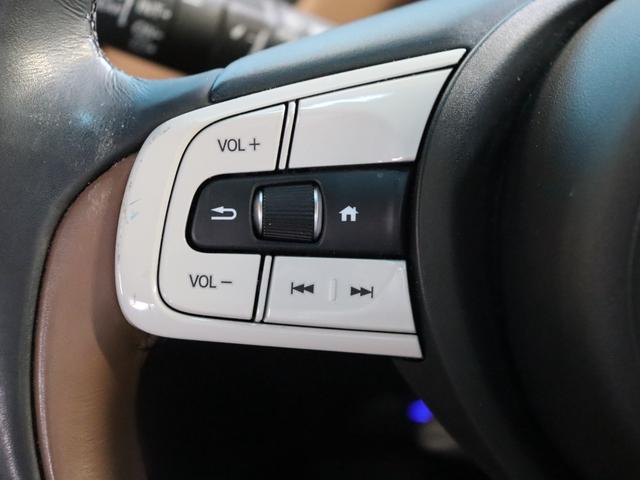 フィット e:HEVリュクス ブラウン革ハーフレザーシート/コンフォートビューパッケージ/置くだけ充電/純正8インチナビ/バックカメラ/Bluetooth接続/衝突軽減ブレーキ/アダプティブクルーズコントロール(47枚目)