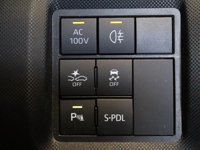 ロッキー 禁煙/パノラミックビューモニター/2トーンカラー/ブラインドスポットモニター/アクセサリーコンセント/ハーフレザーシート/純正ナビ/Bluetooth接続/フルセグ視聴/エアロ/衝突軽減ブレーキ(11枚目)