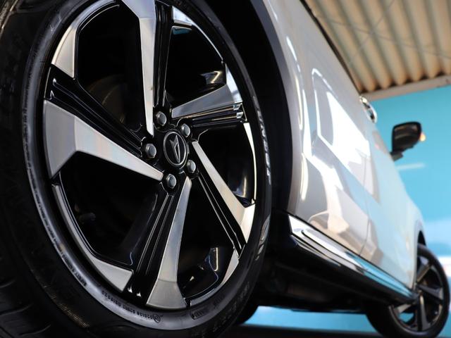 ロッキー 禁煙/パノラミックビューモニター/2トーンカラー/ブラインドスポットモニター/アクセサリーコンセント/ハーフレザーシート/純正ナビ/Bluetooth接続/フルセグ視聴/エアロ/衝突軽減ブレーキ(17枚目)