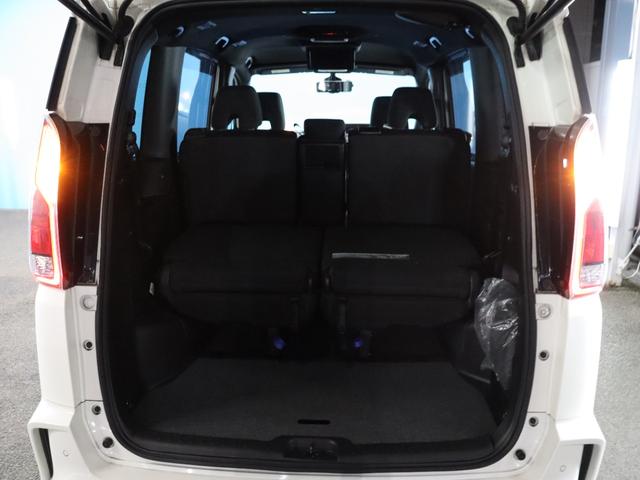 セレナ ニスモ　セーフティパック／純正９インチナビゲーション／後席フリップダウンモニター／全方位カメラ／アダプティブクルーズコントロール／プロパイロット／フルセグ／Ｂｌｕｅｔｏｏｔｈオーディオ／両側電動スライドドア（15枚目）