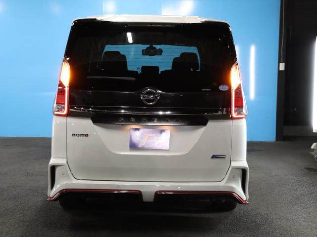 セレナ ニスモ　セーフティパック／純正９インチナビゲーション／後席フリップダウンモニター／全方位カメラ／アダプティブクルーズコントロール／プロパイロット／フルセグ／Ｂｌｕｅｔｏｏｔｈオーディオ／両側電動スライドドア（20枚目）