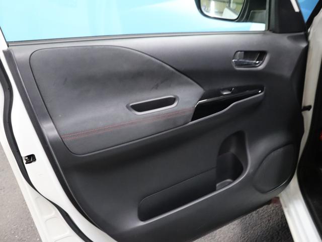 セレナ ニスモ　セーフティパック／純正９インチナビゲーション／後席フリップダウンモニター／全方位カメラ／アダプティブクルーズコントロール／プロパイロット／フルセグ／Ｂｌｕｅｔｏｏｔｈオーディオ／両側電動スライドドア（39枚目）