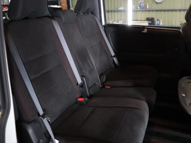 セレナ ニスモ　セーフティパック／純正９インチナビゲーション／後席フリップダウンモニター／全方位カメラ／アダプティブクルーズコントロール／プロパイロット／フルセグ／Ｂｌｕｅｔｏｏｔｈオーディオ／両側電動スライドドア（44枚目）