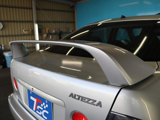 アルテッツァ ＲＳ２００　Ｚエディション　禁煙車／６速ＭＴ／ＢＬＩＴＺエアクリーナー／Ｗｅｄｓ製ＲＩＺＬＥＹ１７ＡＷ／ナビ／Ｂｌｕｅｔｏｏｔｈオーディオ／ＣＤ／ＤＶＤ再生可／キーレス／電動格納ミラー／オートライト（26枚目）