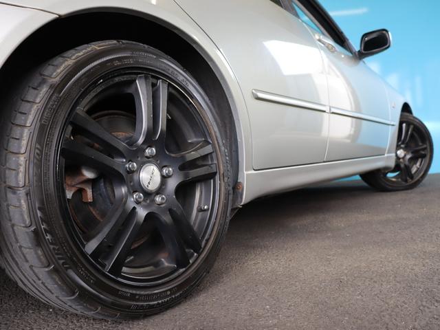 アルテッツァ ＲＳ２００　Ｚエディション　禁煙車／６速ＭＴ／ＢＬＩＴＺエアクリーナー／Ｗｅｄｓ製ＲＩＺＬＥＹ１７ＡＷ／ナビ／Ｂｌｕｅｔｏｏｔｈオーディオ／ＣＤ／ＤＶＤ再生可／キーレス／電動格納ミラー／オートライト（30枚目）