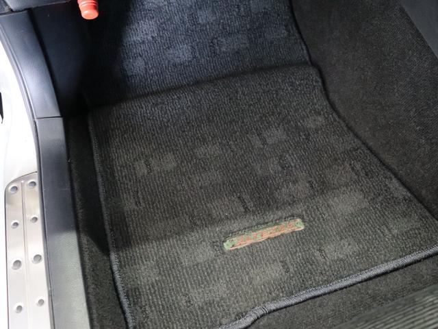 アルテッツァ ＲＳ２００　Ｚエディション　禁煙車／６速ＭＴ／ＢＬＩＴＺエアクリーナー／Ｗｅｄｓ製ＲＩＺＬＥＹ１７ＡＷ／ナビ／Ｂｌｕｅｔｏｏｔｈオーディオ／ＣＤ／ＤＶＤ再生可／キーレス／電動格納ミラー／オートライト（55枚目）