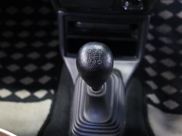 ミラジーノ ミニライトスペシャルターボ　４ＷＤ／５速ＭＴ／禁煙車／純正１４インチアルミホイール／キーレスエントリー／電動格納ミラー／エアコン／パワーステアリング／パワーウインドウ／運転席・助手席エアバッグ／ＣＤ／ブリティッシュグリーンマイカ（8枚目）