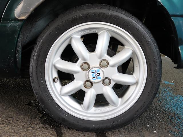 ミラジーノ ミニライトスペシャルターボ　４ＷＤ／５速ＭＴ／禁煙車／純正１４インチアルミホイール／キーレスエントリー／電動格納ミラー／エアコン／パワーステアリング／パワーウインドウ／運転席・助手席エアバッグ／ＣＤ／ブリティッシュグリーンマイカ（27枚目）