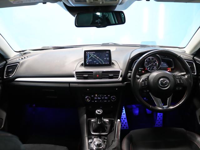 アクセラスポーツ XD 禁煙/マツダスピードエアロ/大型リアスポイラー/サンルーフ/BOSEサウンド/レーダークルーズ/衝突軽減ブレーキ/レーンキープ/社外AW/純正ナビ/フルセグ視聴/Bluetooth接続/シートヒーター(6枚目)