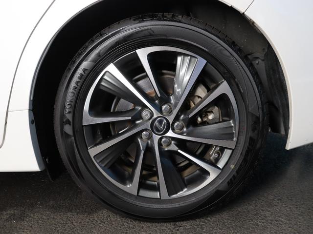 CT CT200h バージョンC 後期型/ムーンルーフ/L_texファブリックコンビシートセット/バックカメラ/ドライブレコーダー/シートヒーター/セーフティシステムプラス/ブルーレイ再生/禁煙/ETC2.0/パワーシート/USB入力(32枚目)