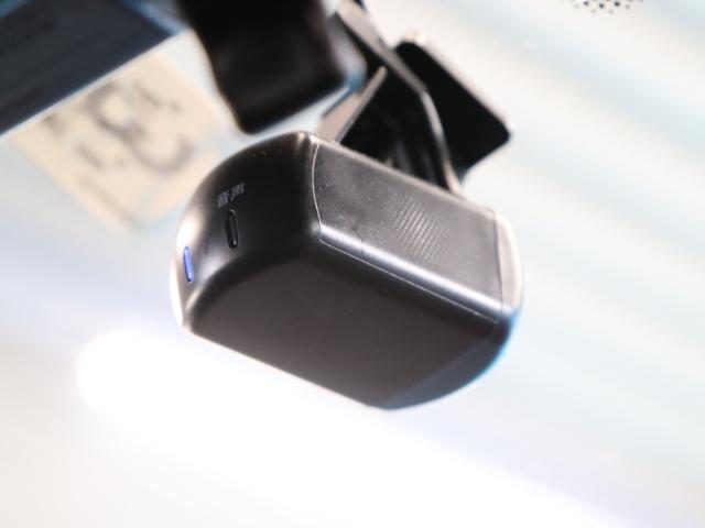 エクストレイル Ｇ　ｅ－４ＯＲＣＥ　プロパイロット／日産コネクト１２．３インチナビ／インテリジェントアラウンドビューモニター／インテリジェントインナーミラー／レザーシート／シートヒーター／ＥＴＣ２．０／電動リアゲート／ルーフレール（13枚目）