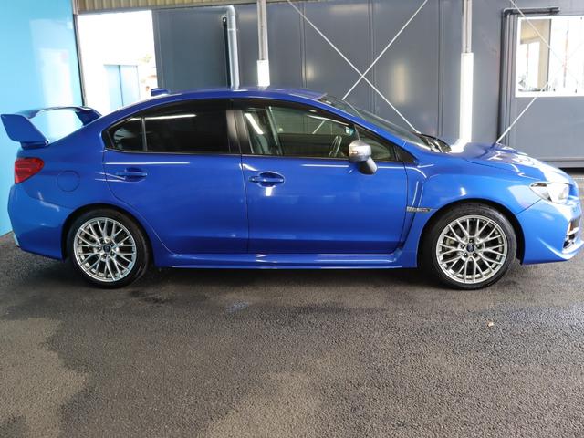 WRX S4 2.0GT-Sアイサイト 大型リアスポイラー/純正OP18インチAW/禁煙/ストラーダメモリーナビ/Bluetoothオーディオ/フルセグ/Bカメラ/ETC/アダプティブクルーズコントロール/パワーシート/LEDヘッドライト(27枚目)