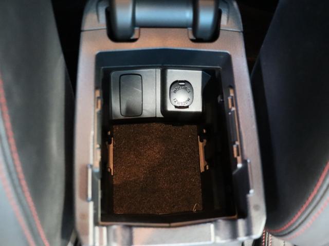 WRX S4 2.0GT-Sアイサイト 大型リアスポイラー/純正OP18インチAW/禁煙/ストラーダメモリーナビ/Bluetoothオーディオ/フルセグ/Bカメラ/ETC/アダプティブクルーズコントロール/パワーシート/LEDヘッドライト(63枚目)