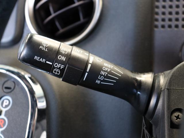 スペイド Ｆ　クイーンＩＩ　トヨタセーフティーセンス／プリクラッシュセーフティシステム／レーンキープ／オートマチックハイビーム／ＡＬＰＩＮＥメモリーナビ／Ｂｌｕｅｔｏｏｔｈ／フルセグ／バックカメラ／禁煙／ビルトインＥＴＣ（40枚目）