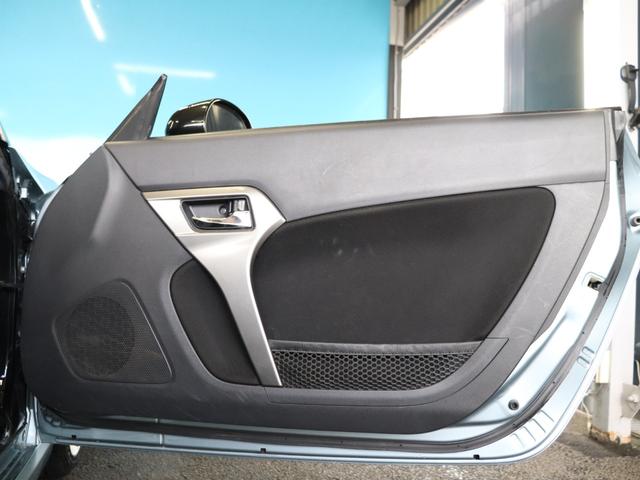 コペン ローブ　Ｓ　ラルグス車高調／ＧＴウイング／ＧＴ－Ｒルックフロントバンパー／ブラックインテリアパック／ＲＥＣＡＲＯシート／社外エアクリーナー／社外アルミホイール／ＥＴＣ／ＬＥＤヘッドライト／シートヒーター（30枚目）