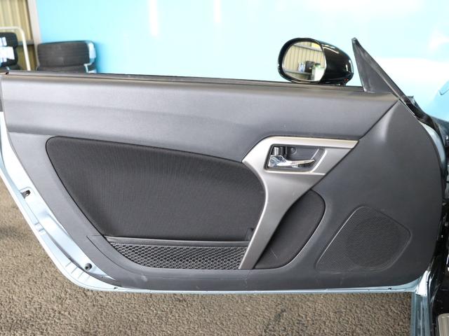 コペン ローブ　Ｓ　ラルグス車高調／ＧＴウイング／ＧＴ－Ｒルックフロントバンパー／ブラックインテリアパック／ＲＥＣＡＲＯシート／社外エアクリーナー／社外アルミホイール／ＥＴＣ／ＬＥＤヘッドライト／シートヒーター（33枚目）