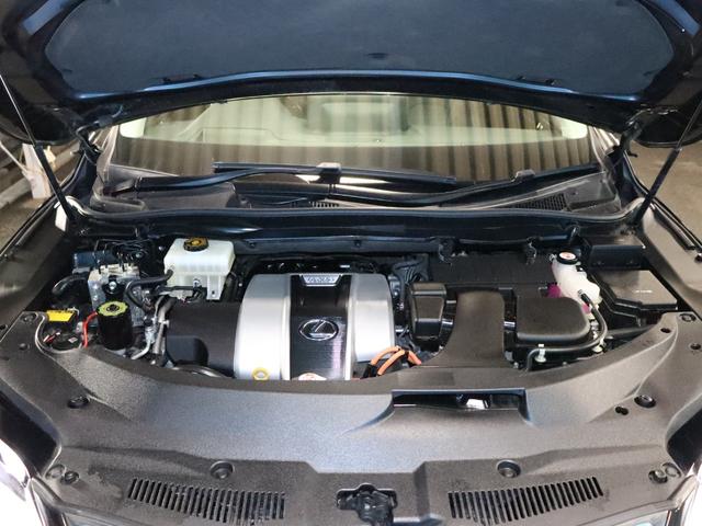 ＲＸ ＲＸ４５０ｈ　バージョンＬ　モデリスタエアロ・マフラー／１オーナー／ムーンルーフ／アダプティブハイビームシステム／シートヒーター＆ベンチレーション／ＥＴＣ２．０／禁煙車／純正ナビ／パノラミックビューモニター（17枚目）