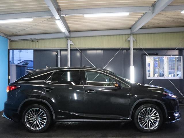 ＲＸ ＲＸ４５０ｈ　バージョンＬ　モデリスタエアロ・マフラー／１オーナー／ムーンルーフ／アダプティブハイビームシステム／シートヒーター＆ベンチレーション／ＥＴＣ２．０／禁煙車／純正ナビ／パノラミックビューモニター（21枚目）