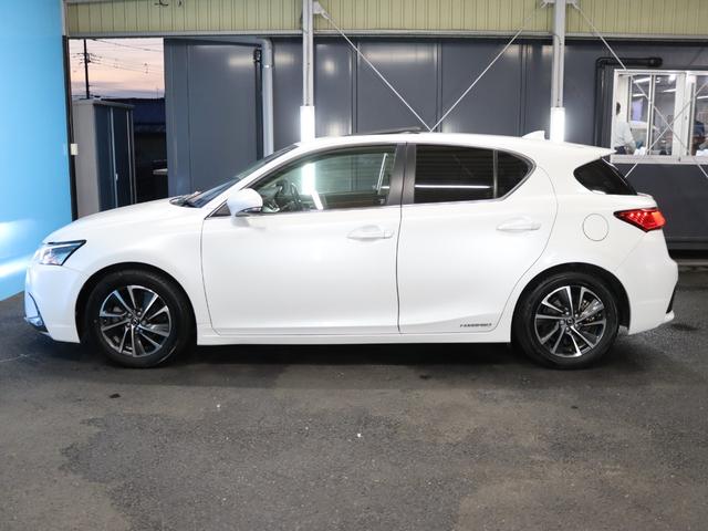 ＣＴ ＣＴ２００ｈ　バージョンＣ　後期型／ムーンルーフ／Ｌ＿ｔｅｘファブリックコンビシートセット／バックカメラ／ドライブレコーダー／シートヒーター／セーフティシステムプラス／ブルーレイ再生／禁煙／ＥＴＣ２．０／パワーシート／ＵＳＢ入力（22枚目）