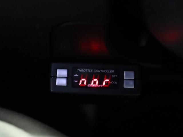 ＲＸ－８ スピリットＲ　６ＭＴ／ＦＥＥＤ製マフラー／ＲＥＣＡＲＯ純正セミバケットシート／純正ブロンズ１９インチＡＷ／ＰＩＶＯＴスロコン／アルパインＨＤＤナビ／Ｂｌｕｅｔｏｏｔｈオーディオ／フルセグ／Ｂカメラ／ＥＴＣ／禁煙（11枚目）