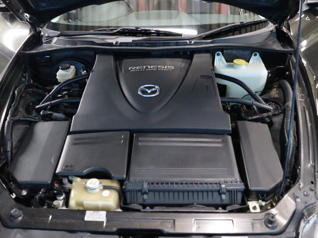 ＲＸ－８ スピリットＲ　６ＭＴ／ＦＥＥＤ製マフラー／ＲＥＣＡＲＯ純正セミバケットシート／純正ブロンズ１９インチＡＷ／ＰＩＶＯＴスロコン／アルパインＨＤＤナビ／Ｂｌｕｅｔｏｏｔｈオーディオ／フルセグ／Ｂカメラ／ＥＴＣ／禁煙（17枚目）