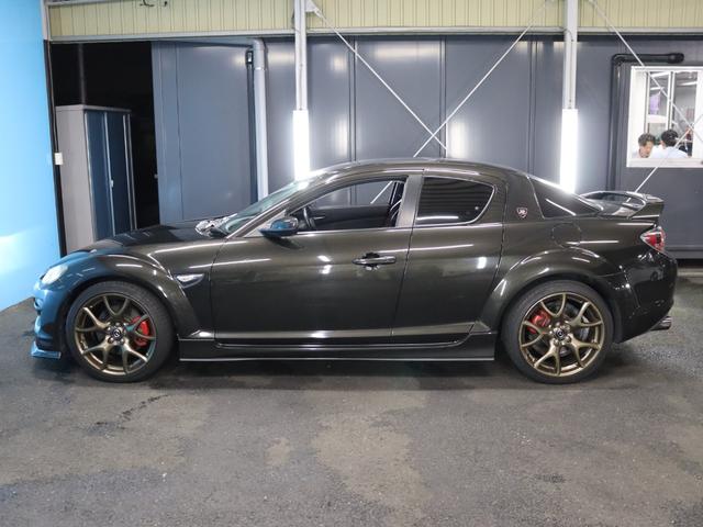 ＲＸ－８ スピリットＲ　６ＭＴ／ＦＥＥＤ製マフラー／ＲＥＣＡＲＯ純正セミバケットシート／純正ブロンズ１９インチＡＷ／ＰＩＶＯＴスロコン／アルパインＨＤＤナビ／Ｂｌｕｅｔｏｏｔｈオーディオ／フルセグ／Ｂカメラ／ＥＴＣ／禁煙（21枚目）