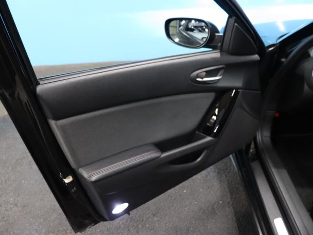 ＲＸ－８ スピリットＲ　６ＭＴ／ＦＥＥＤ製マフラー／ＲＥＣＡＲＯ純正セミバケットシート／純正ブロンズ１９インチＡＷ／ＰＩＶＯＴスロコン／アルパインＨＤＤナビ／Ｂｌｕｅｔｏｏｔｈオーディオ／フルセグ／Ｂカメラ／ＥＴＣ／禁煙（38枚目）