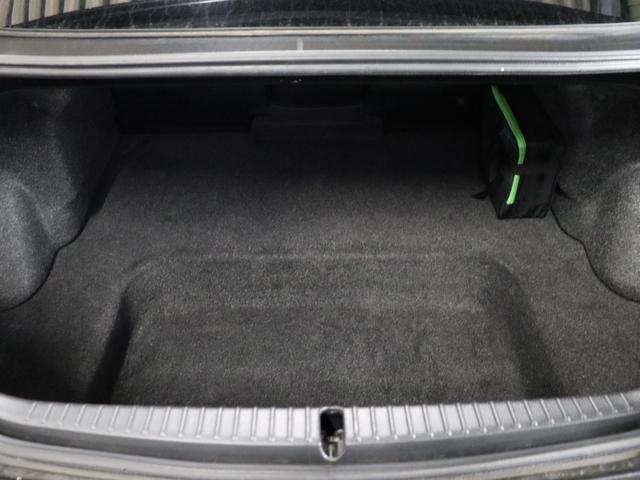 ＲＸ－８ スピリットＲ　６ＭＴ／ＦＥＥＤ製マフラー／ＲＥＣＡＲＯ純正セミバケットシート／純正ブロンズ１９インチＡＷ／ＰＩＶＯＴスロコン／アルパインＨＤＤナビ／Ｂｌｕｅｔｏｏｔｈオーディオ／フルセグ／Ｂカメラ／ＥＴＣ／禁煙（43枚目）