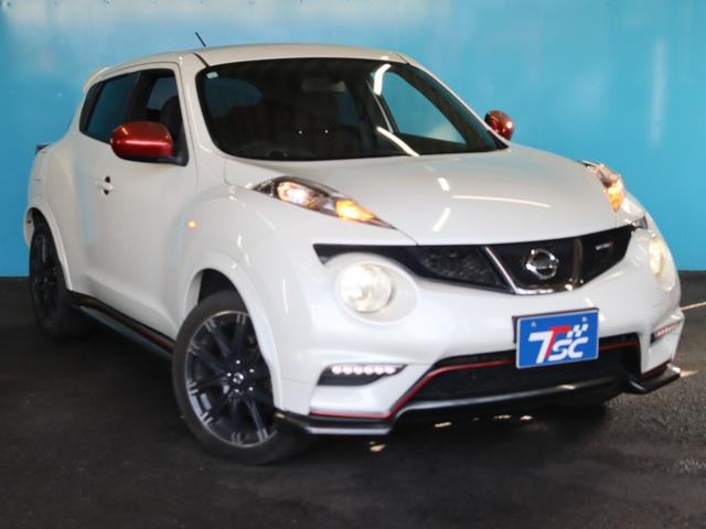 ジューク ニスモ　４ＷＤ／純正ナビ／Ｂｌｕｅｔｏｏｔｈオーディオ／フルセグ／バックカメラ／ＤＶＤ・ＣＤ視聴可能／禁煙／スマートキー／ＥＴＣ／ニスモ専用シート／純正１８インチＡＷ／オートライト／電動格納ミラー（19枚目）