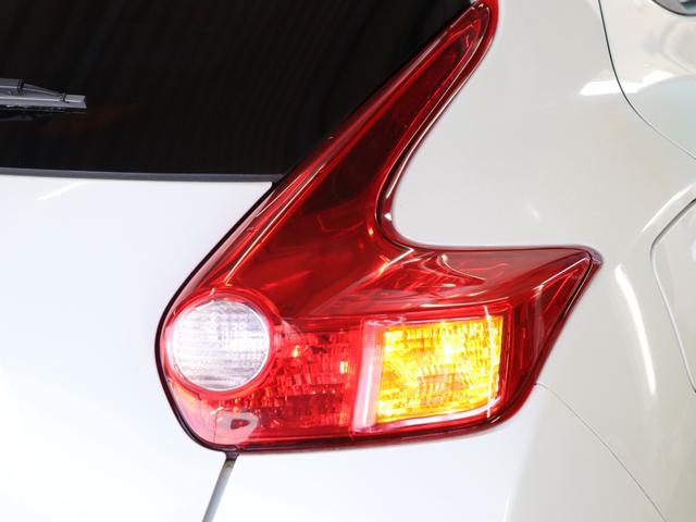 ジューク ニスモ　４ＷＤ／純正ナビ／Ｂｌｕｅｔｏｏｔｈオーディオ／フルセグ／バックカメラ／ＤＶＤ・ＣＤ視聴可能／禁煙／スマートキー／ＥＴＣ／ニスモ専用シート／純正１８インチＡＷ／オートライト／電動格納ミラー（35枚目）