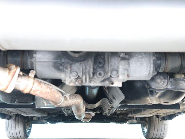 ジューク ニスモ　４ＷＤ／純正ナビ／Ｂｌｕｅｔｏｏｔｈオーディオ／フルセグ／バックカメラ／ＤＶＤ・ＣＤ視聴可能／禁煙／スマートキー／ＥＴＣ／ニスモ専用シート／純正１８インチＡＷ／オートライト／電動格納ミラー（36枚目）