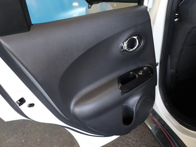 ジューク ニスモ　４ＷＤ／純正ナビ／Ｂｌｕｅｔｏｏｔｈオーディオ／フルセグ／バックカメラ／ＤＶＤ・ＣＤ視聴可能／禁煙／スマートキー／ＥＴＣ／ニスモ専用シート／純正１８インチＡＷ／オートライト／電動格納ミラー（43枚目）