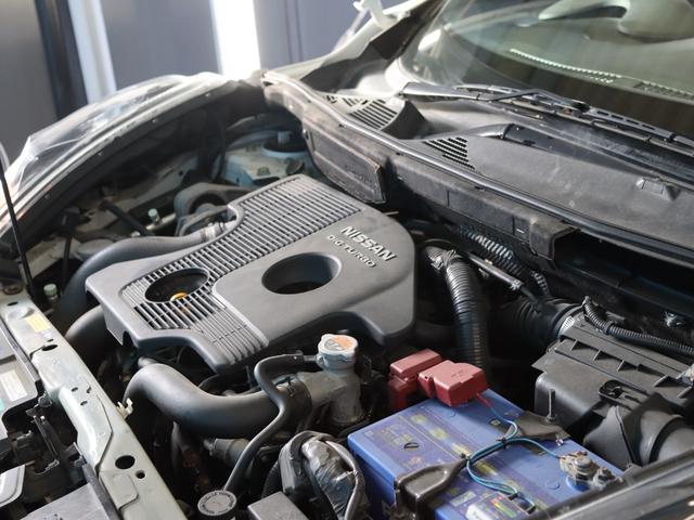 ジューク ニスモ　４ＷＤ／純正ナビ／Ｂｌｕｅｔｏｏｔｈオーディオ／フルセグ／バックカメラ／ＤＶＤ・ＣＤ視聴可能／禁煙／スマートキー／ＥＴＣ／ニスモ専用シート／純正１８インチＡＷ／オートライト／電動格納ミラー（52枚目）