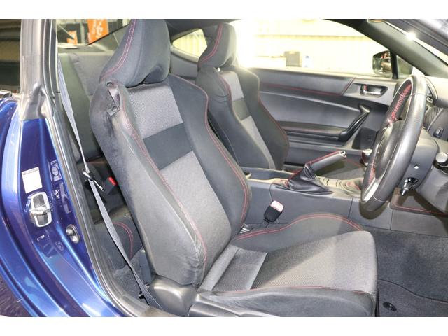 ８６ １４Ｒ　１オーナー／禁煙車／ディーラー記録簿／ＧＴウィングタイプリアスポイラー／ＨＫＳタコ足・中間パイプ／ＫＹＢダウンサス・ショック／ＴＲＤフルエアロ・センター２本出しマフラー／純正ＳＤナビ／ＥＴＣ（7枚目）