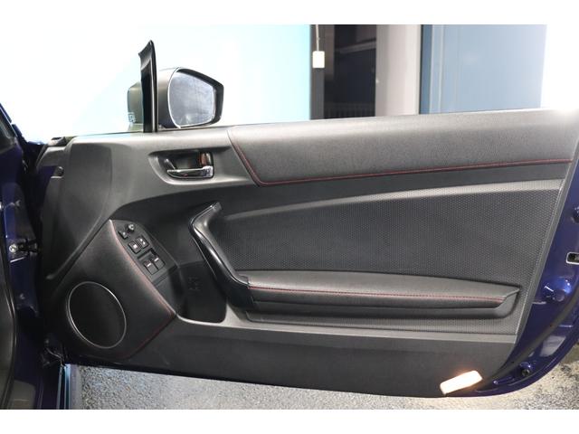 ８６ １４Ｒ　１オーナー／禁煙車／ディーラー記録簿／ＧＴウィングタイプリアスポイラー／ＨＫＳタコ足・中間パイプ／ＫＹＢダウンサス・ショック／ＴＲＤフルエアロ・センター２本出しマフラー／純正ＳＤナビ／ＥＴＣ（45枚目）