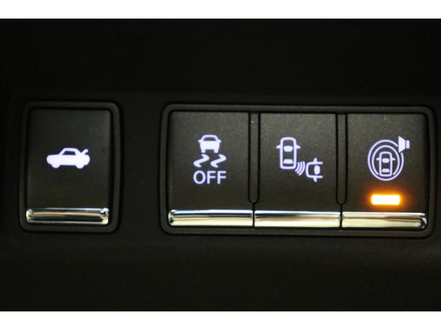 フーガハイブリッド ベースグレード　後期型／本革パッケージ／サンルーフ／全方位運転支援システム／インテリジェントクルーズコントロール／アラウンドビューモニター／ＬＥＤヘッドライト／１８インチＡＷ／ＥＴＣ／シートヒーター＆ベンチレーション（13枚目）