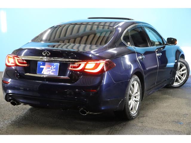 フーガハイブリッド ベースグレード　後期型／本革パッケージ／サンルーフ／全方位運転支援システム／インテリジェントクルーズコントロール／アラウンドビューモニター／ＬＥＤヘッドライト／１８インチＡＷ／ＥＴＣ／シートヒーター＆ベンチレーション（22枚目）